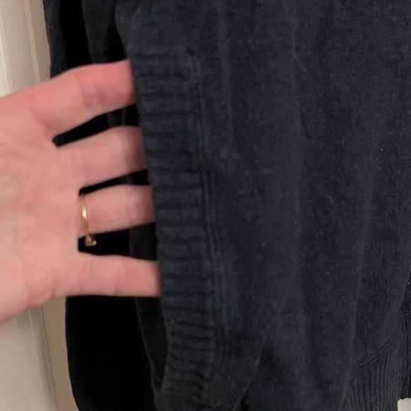 Linksoul Button Henley Cashmere Kissed Sweater with Pockets in Navy Blue Size M - Picture 6 of 12